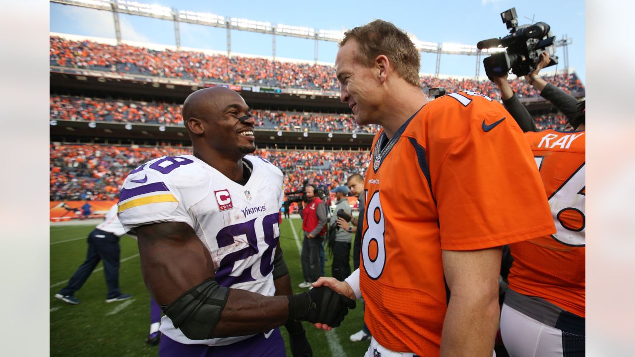 Vikings vs. Broncos (Week 4), Peyton Manning vs. Adrian Peterson Mini  Replay