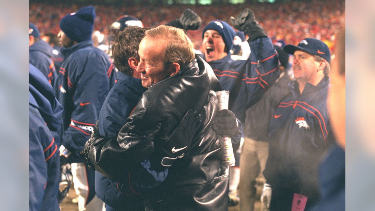 John Elway details why Ring of Famers Randy Gradishar, Dan Reeves, Mike  Shanahan deserve to join him in Pro Football Hall of Fame