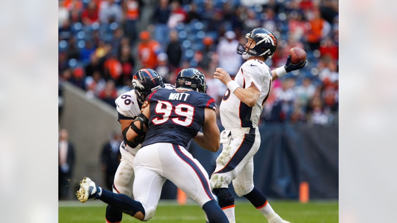 NFL - On this day in 2013, Peyton Manning threw his 51st