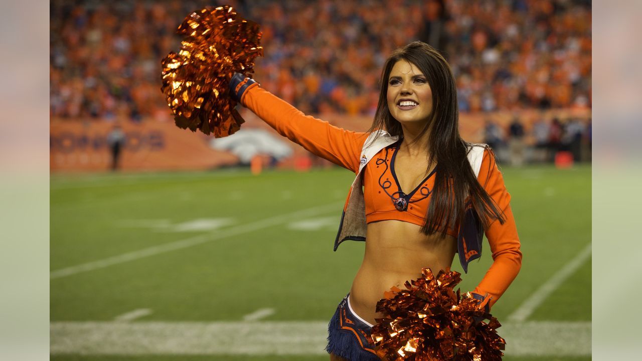 DBC, Cheerleaders, Denver Broncos, 170911, LAC, SDC Jozie