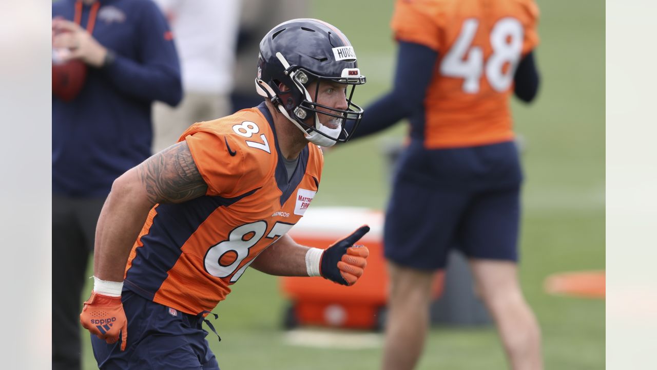 Broncos' rookie draft pick could push defensive centerpiece off of the  roster