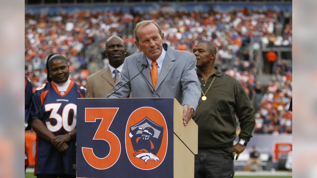 Broncos owner Pat Bowlen to be honored in team's Ring of Fame