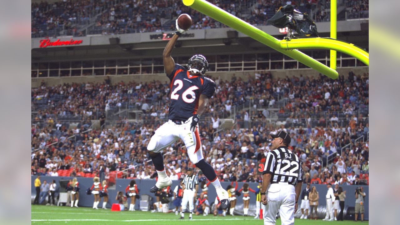 TBT: That time Broncos' Clinton Portis wore a world heavyweight belt