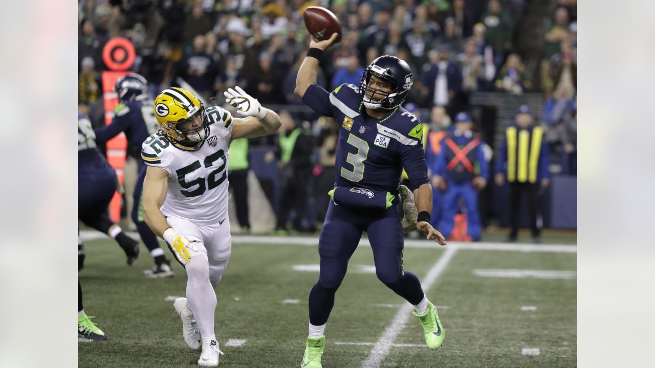 Broncos trade for Seahawks quarterback Russell Wilson, source says – The  Fort Morgan Times