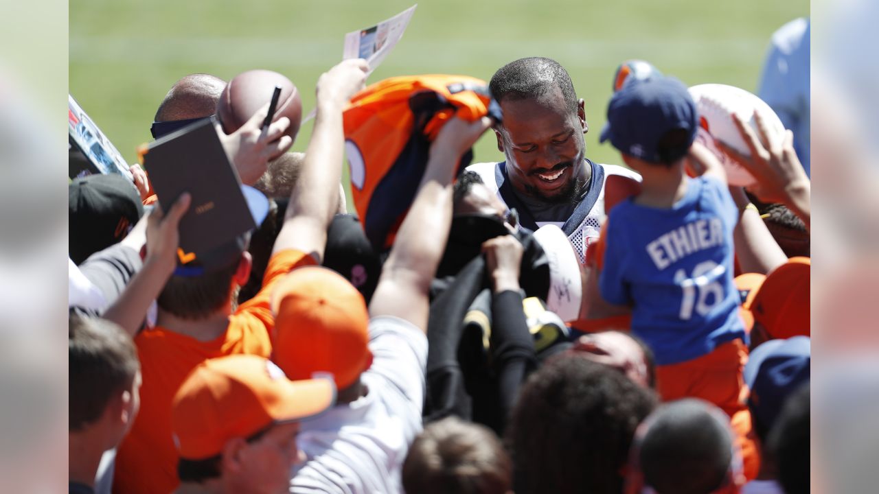 Denver Broncos Training Camp Overwhelmed by Record-Setting Crowd