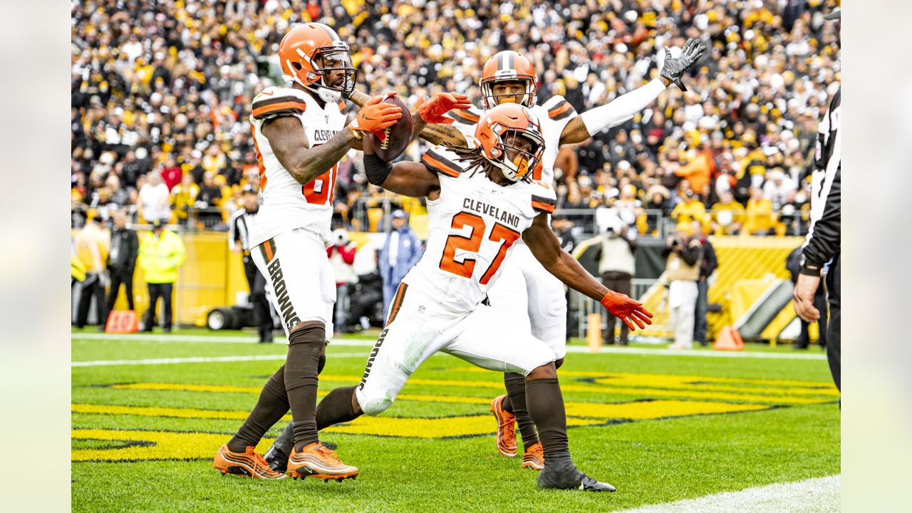 Browns should fortify backfield by re-signing Kareem Hunt