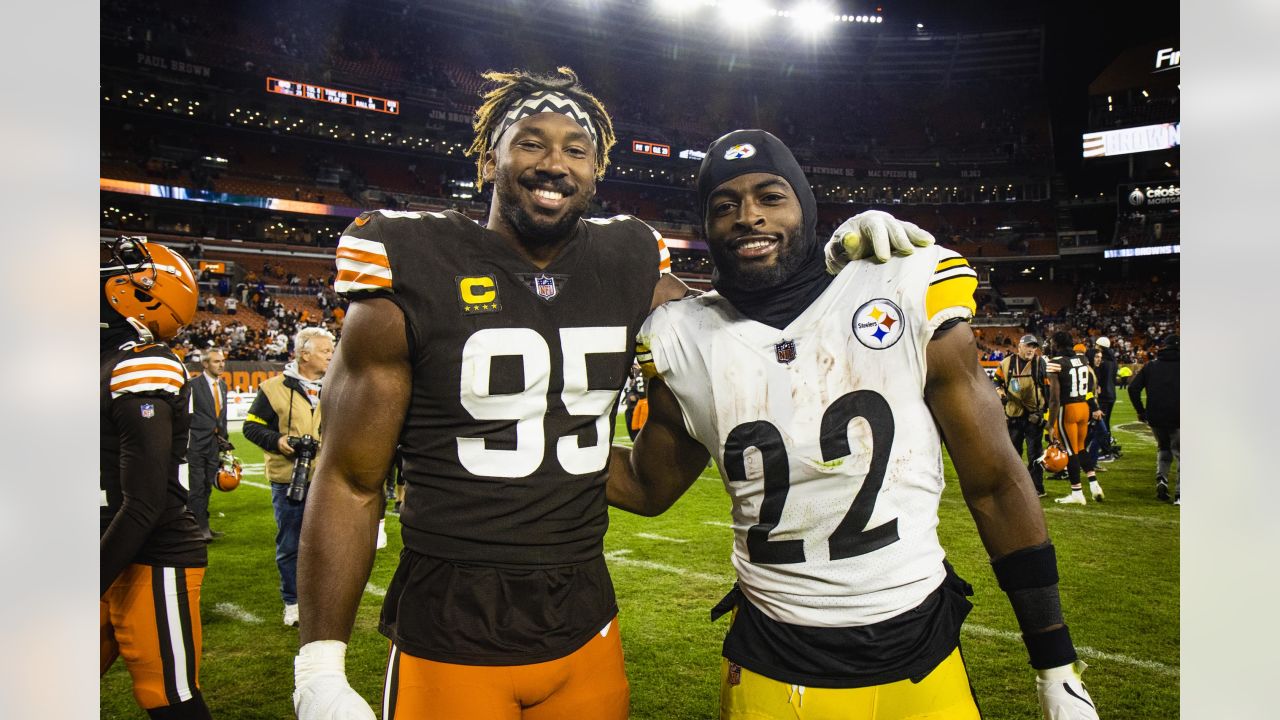 First Energy Stadium. 22nd Sep, 2022. Myles Garrett #95 during the Pittsburgh  Steelers vs Cleveland Browns game in Cleveland, OH at First Energy Stadium.  Jason Pohuski/CSM/Alamy Live News Stock Photo - Alamy