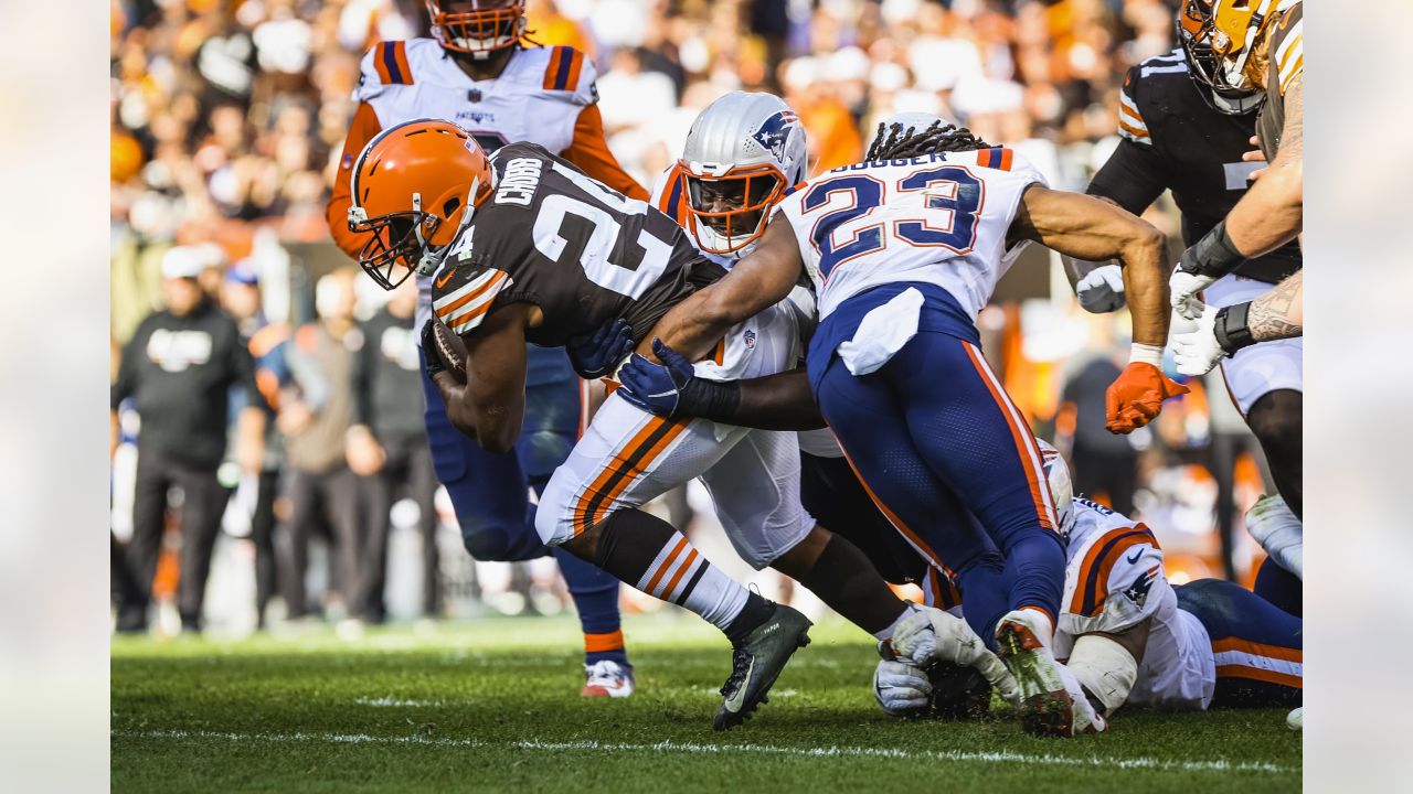 News & Notes: Jacoby Brissett delivered postgame locker room speech after  loss to Patriots