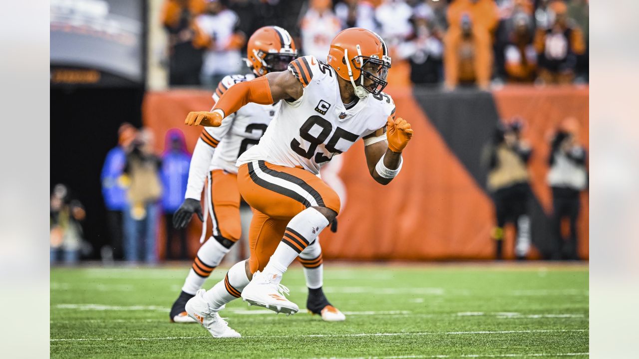 CINCINNATI, OH - DECEMBER 11: Cleveland Browns defensive end Myles Garrett  (95) during the game against the Cleveland Browns and the Cincinnati  Bengals on December 11, 2022, at Paycor Stadium in Cincinnati