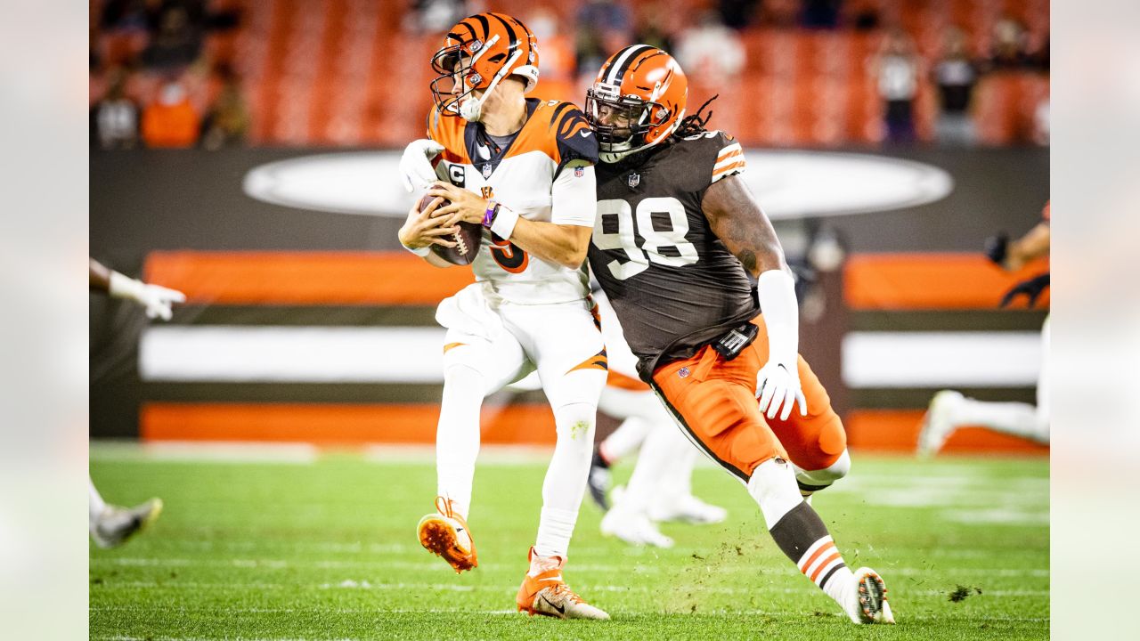 Browns Jedrick Wills had X-Rays after Win Over Bengals - Sports Illustrated  Cleveland Browns News, Analysis and More