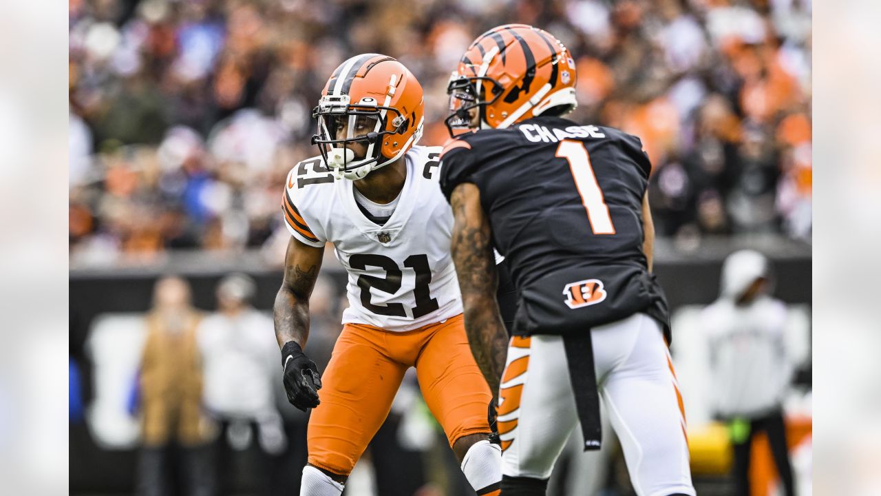 Photos: Week 14 - Browns at Bengals Game Action