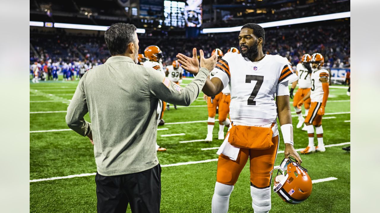 Photos: Week 11 - Browns at Bills Pregame