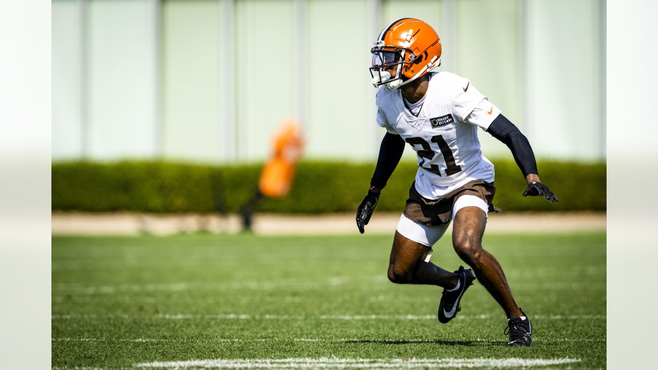 Browns: Greg Newsome II, James Hudson III, other inactives vs. Titans