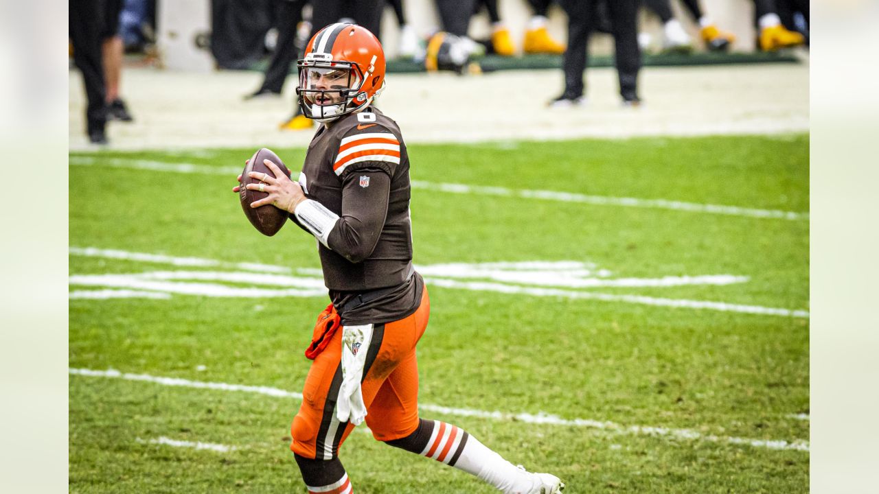 NFL - A spooky matchup in the AFC North. The Pittsburgh Steelers take on  the Cleveland Browns on Halloween. 