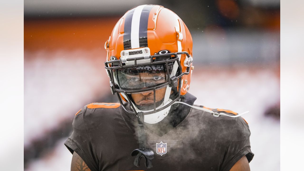 Browns lose to Saints in freezing cold Week 16 Christmas Eve game in  Cleveland - Dawgs By Nature