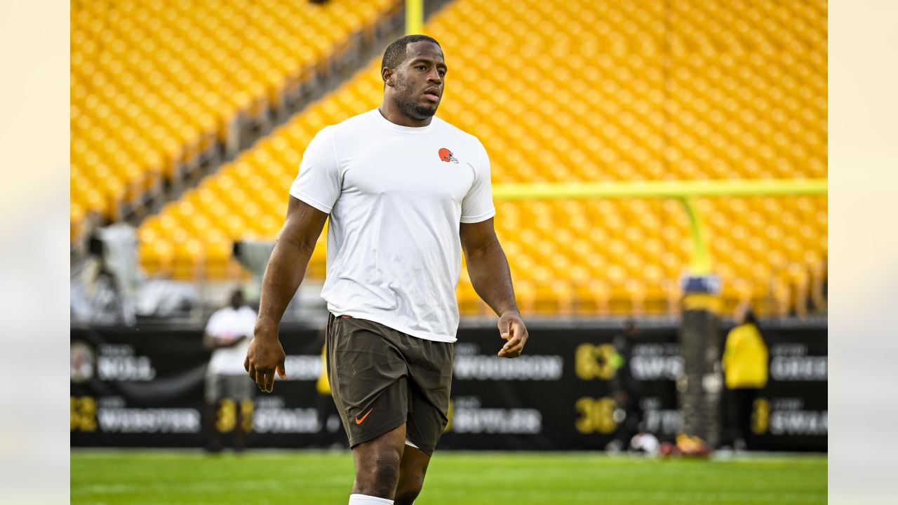 Pittsburgh Steelers cornerback James Pierre (42) warms up before an NFL  football game, Sunday, Sept. 18, 2022, in Pittsburgh, PA. (AP Photo/Matt  Durisko Stock Photo - Alamy