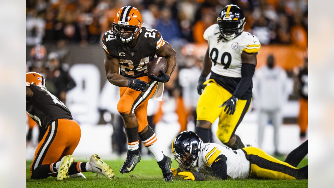 Nick Chubb, Browns Roll over Steelers, 29-17