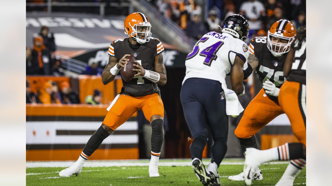 Cleveland Browns Burn Accident: Injured Deshaun Watson Joined by David  Njoku: Baltimore Ravens NFL Tracker - Sports Illustrated Baltimore Ravens  News, Analysis and More