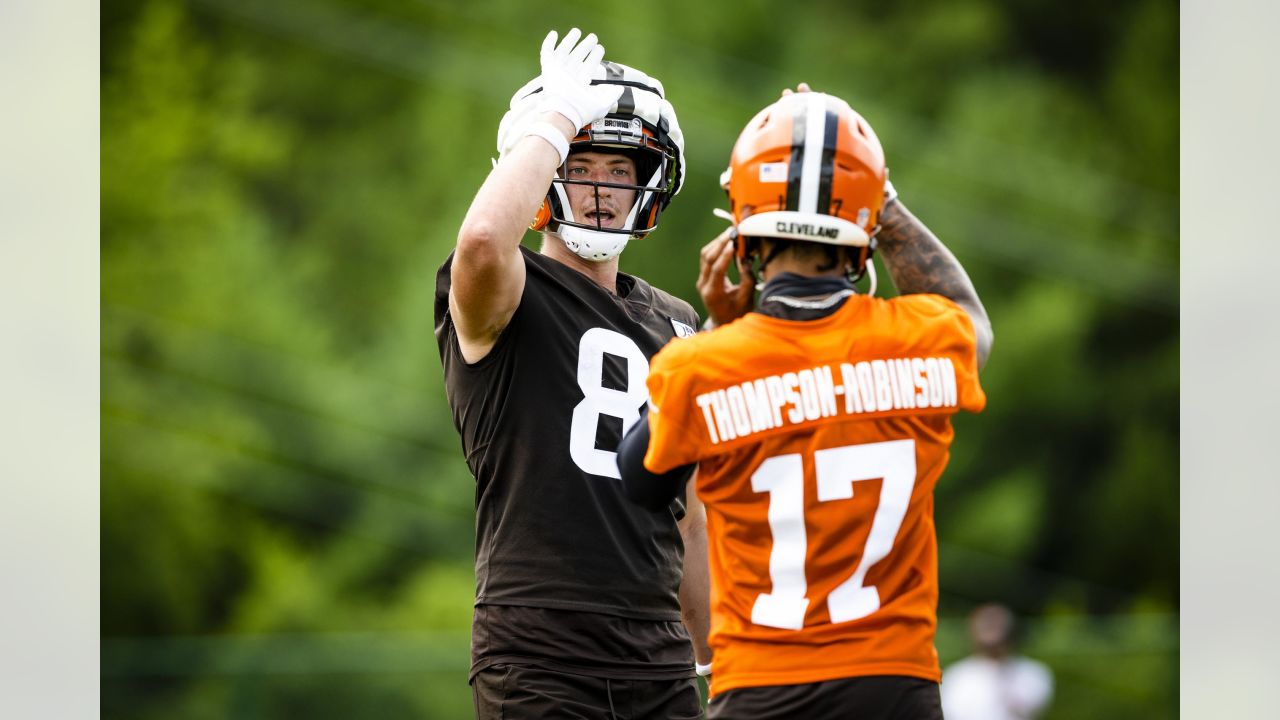 Cleveland Browns tight end Thomas Greaney (81) looks to make a