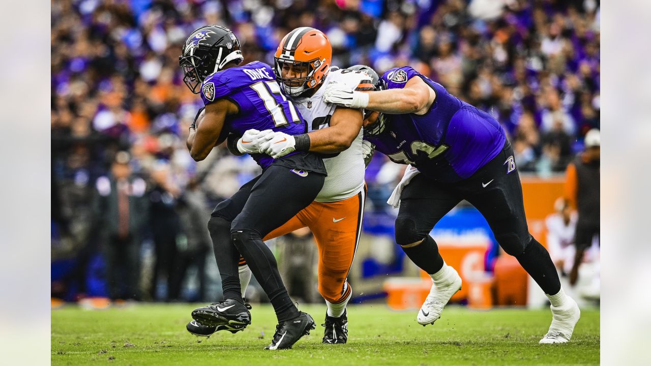 David Njoku injures hand and face in firepit accident and questionable for Cleveland  Browns against Baltimore Ravens