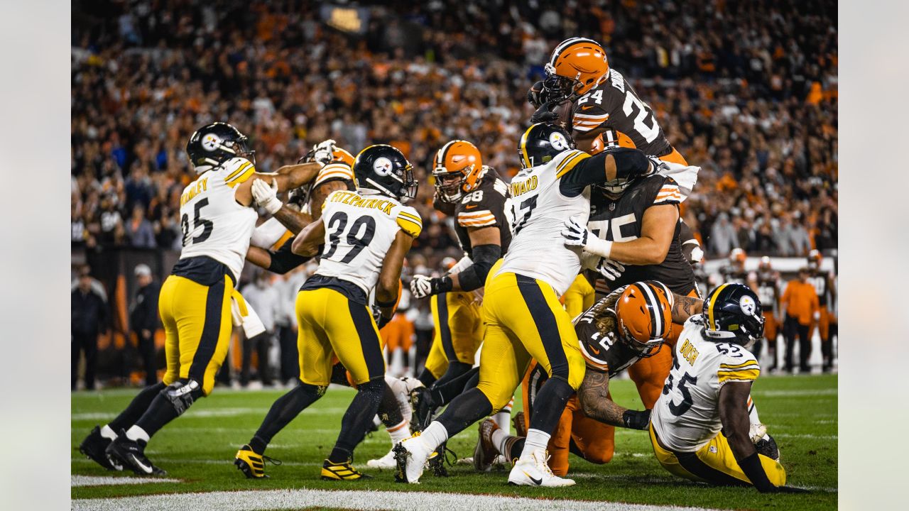 Cleveland Browns - #ProBowlVote Myles Garrett, Nick Chubb & Denzel Ward!  Vote Here 