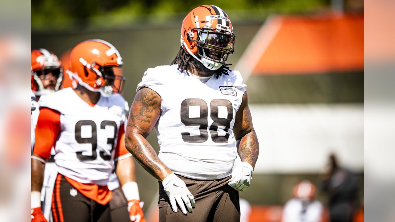 Browns re-signing returner JoJo Natson, LB Walker visiting NFL - Bally  Sports