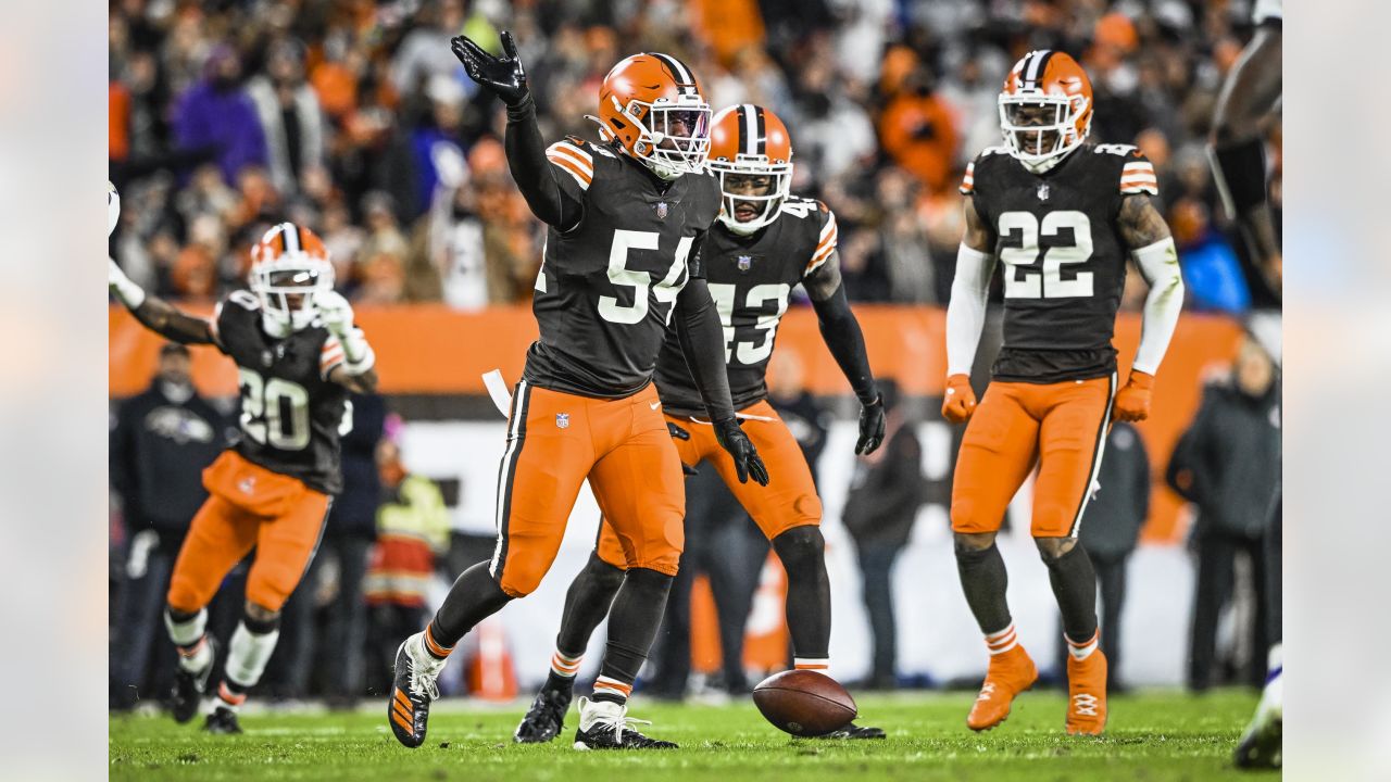 Browns grind out Week 15 win over Ravens