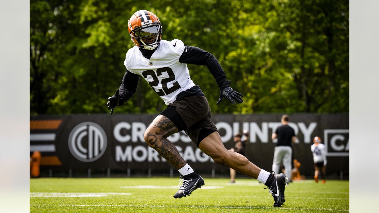 OTA Notebook: Deshaun Watson says chemistry with new Browns WRs 'coming  along very well'