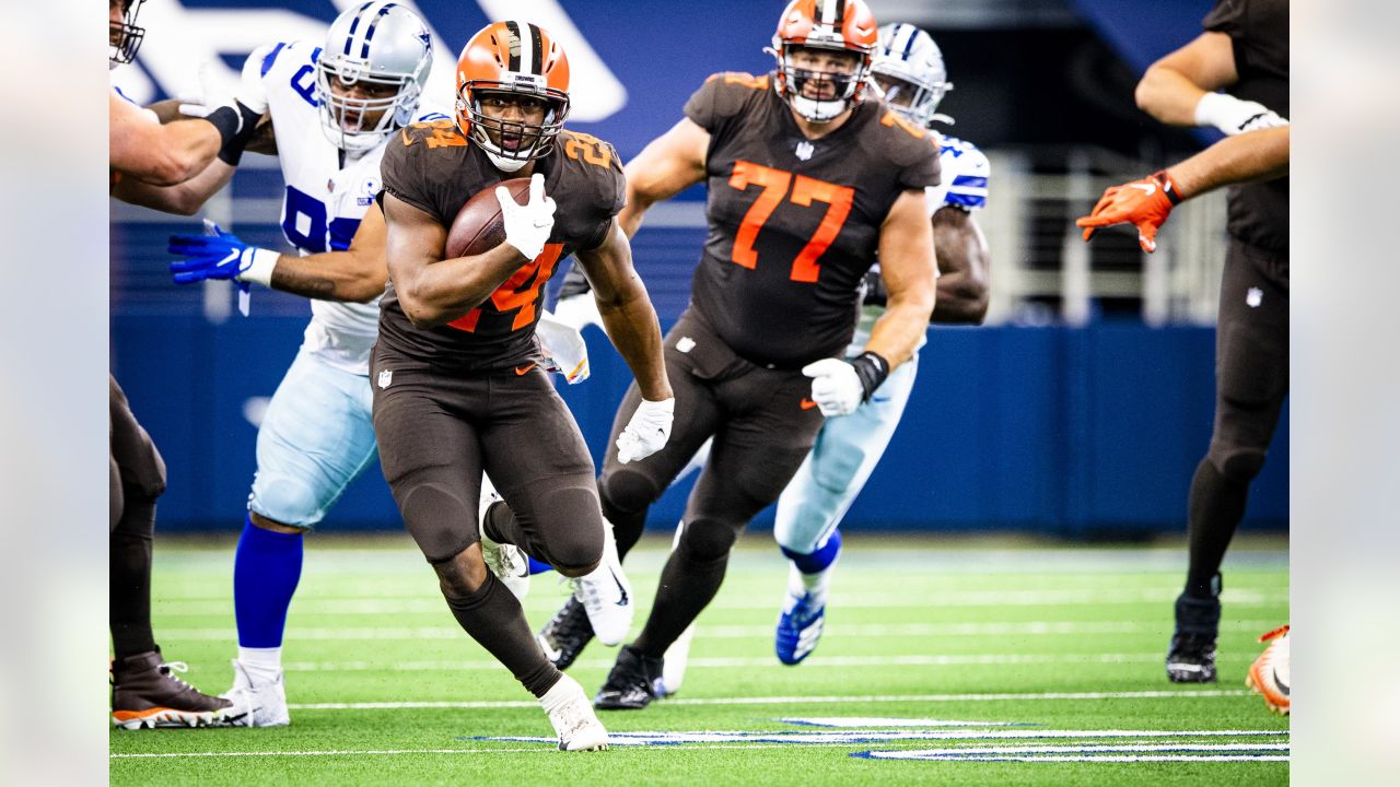 Browns RB Nick Chubb, OL Wyatt Teller, and S Ronnie Harrison earn proven  performance escalator (PPE) for 2021 - Dawgs By Nature