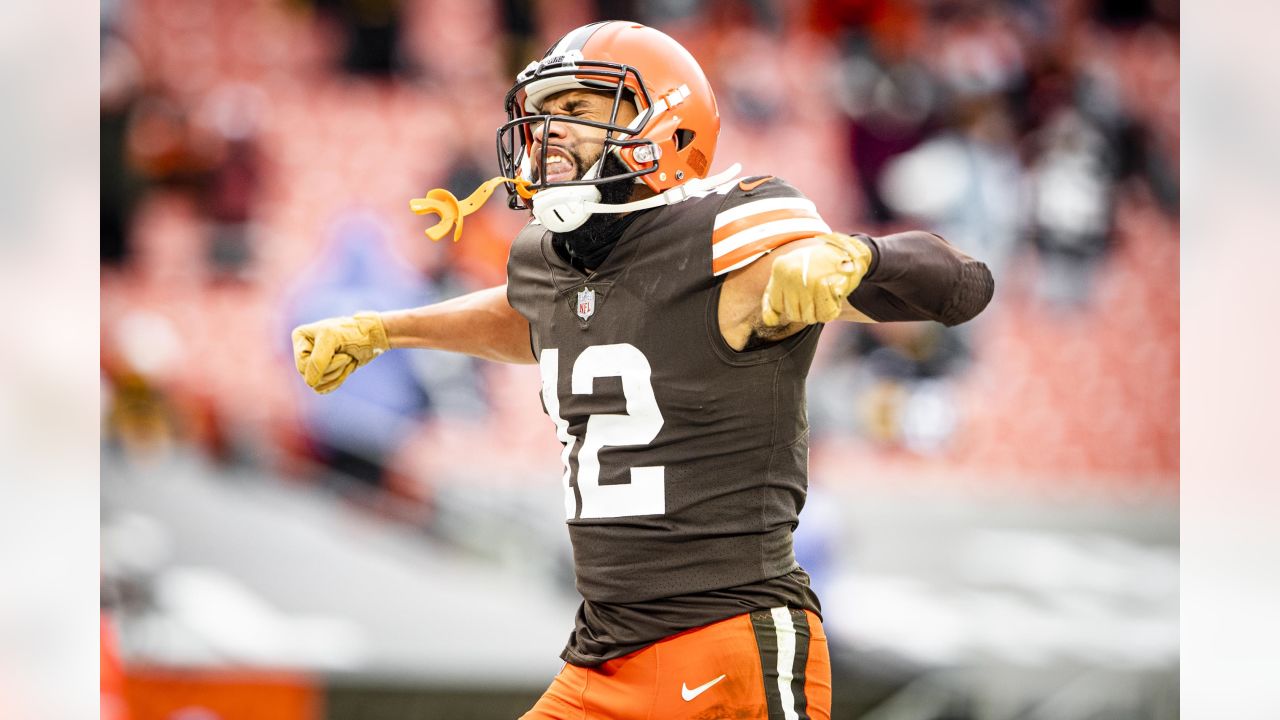 NFL on X: A spooky matchup in the AFC North. The @steelers take on the @ Browns on Halloween. 