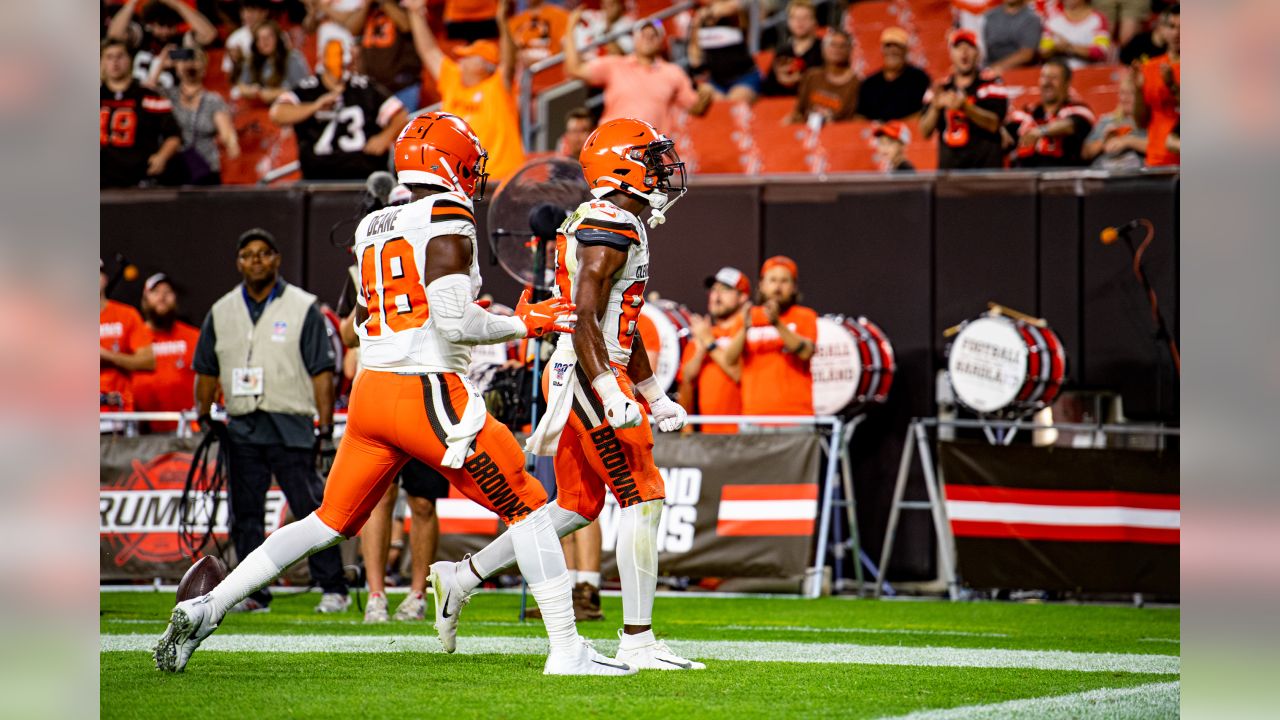 Photo: Browns Mayfield warms up for pre season game against Redskins -  CLE20190808102 