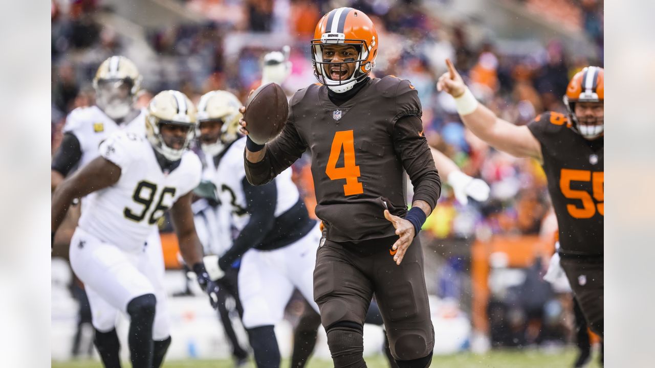 Cleveland Browns battle frigid temperatures, New Orleans Saints