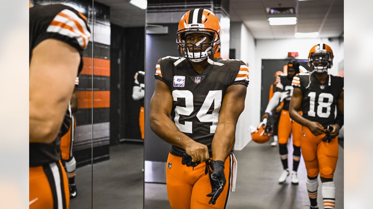 Watch: Cincinnati Bengals Poke Fun at Cleveland Browns Following New Uniform  Announcement - Sports Illustrated Cincinnati Bengals News, Analysis and More