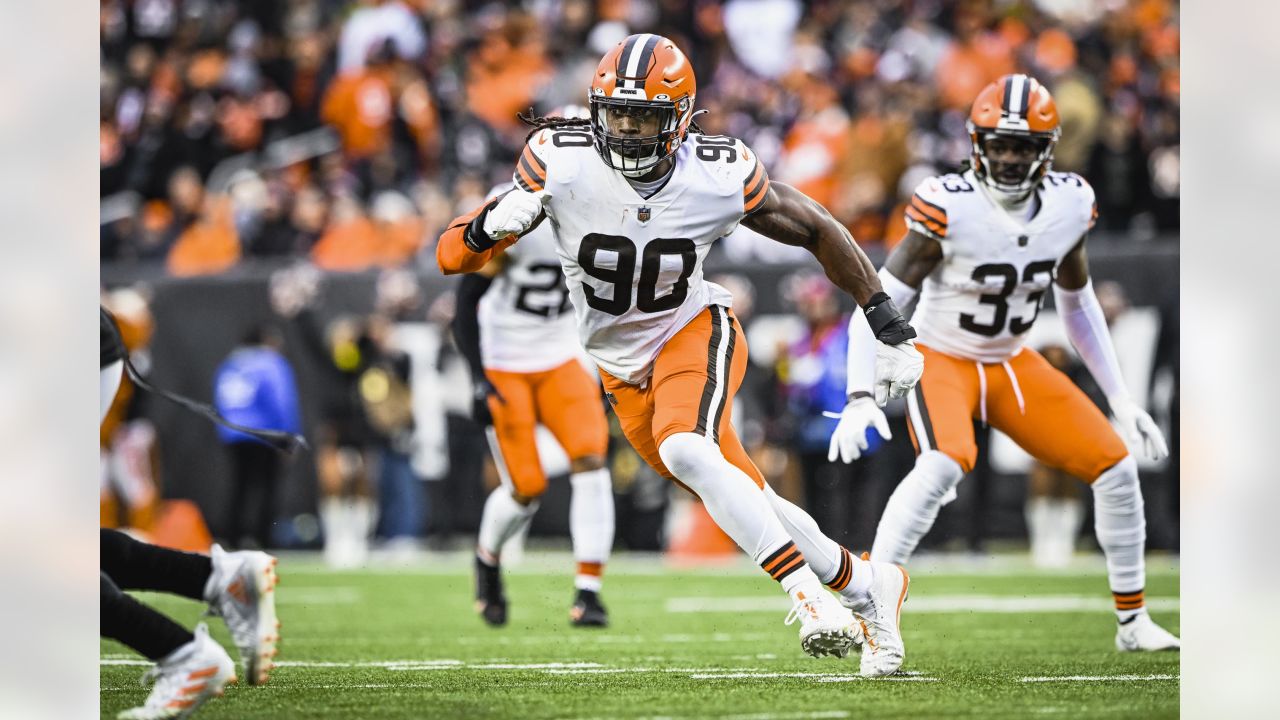 Photos: Week 14 - Browns at Bengals Game Action