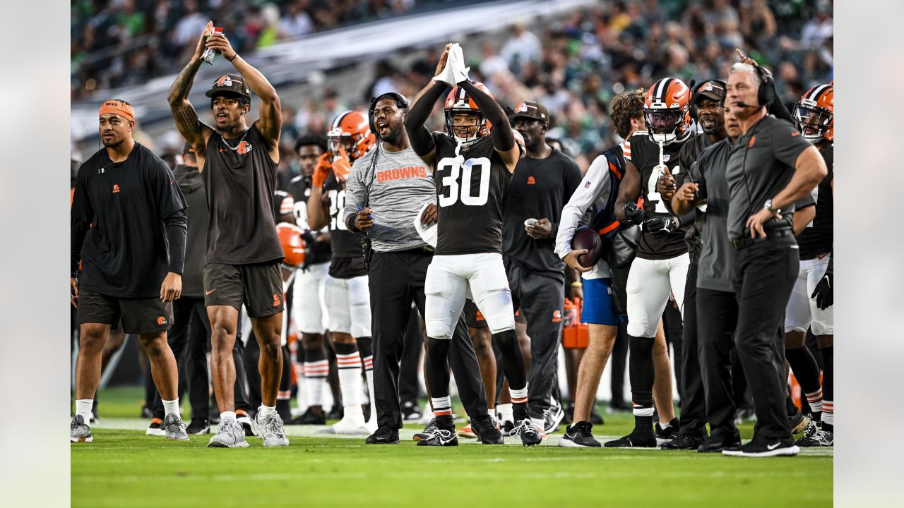 Hassan Hall shines in NFL debut with the Browns in 2023 Hall of