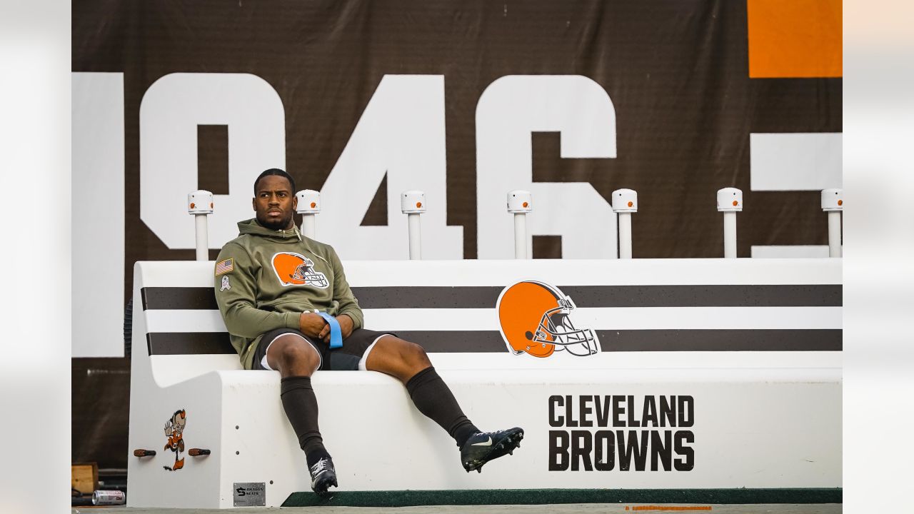 Photos: Week 12 - Buccaneers at Browns Pregame