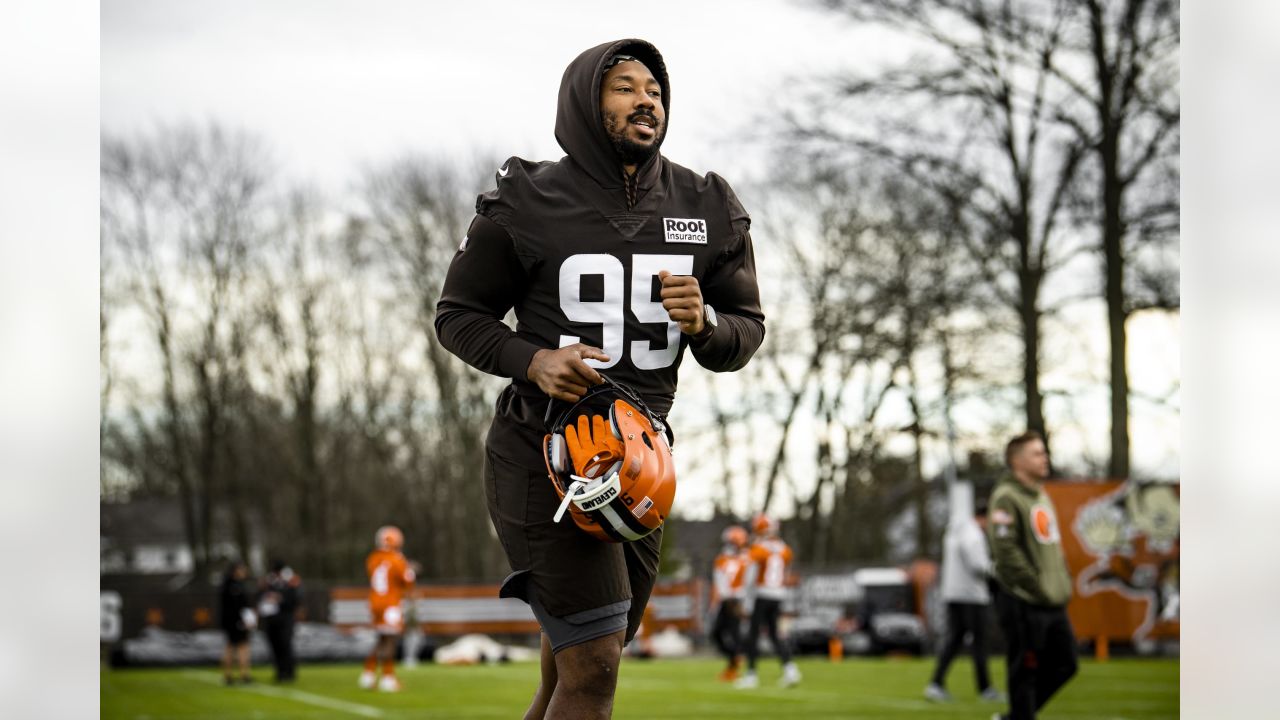 Browns linebacker Reggie Ragland looking to build on Week 16 team-best  defensive performance, secure future in Cleveland 