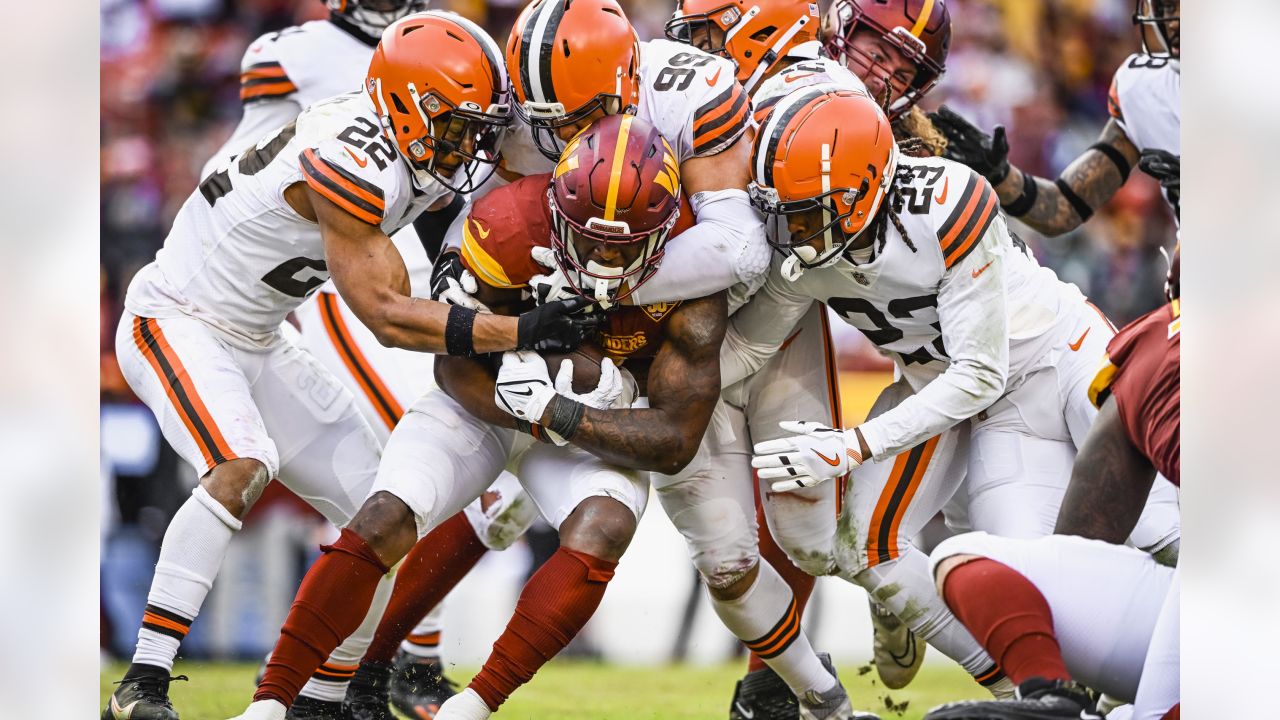 Browns' defensive stop sets up second-half turnaround vs. Commanders