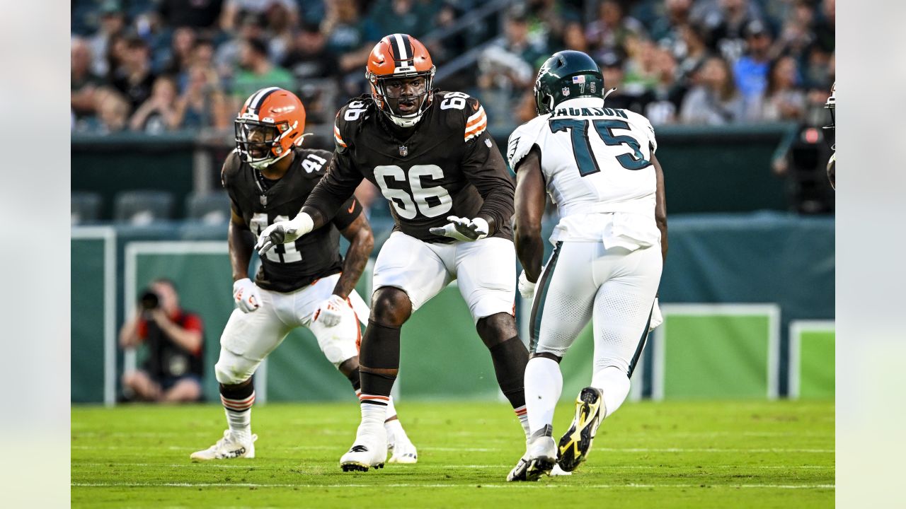 Browns, Eagles play to 18-18 tie  News, Sports, Jobs - Tribune Chronicle