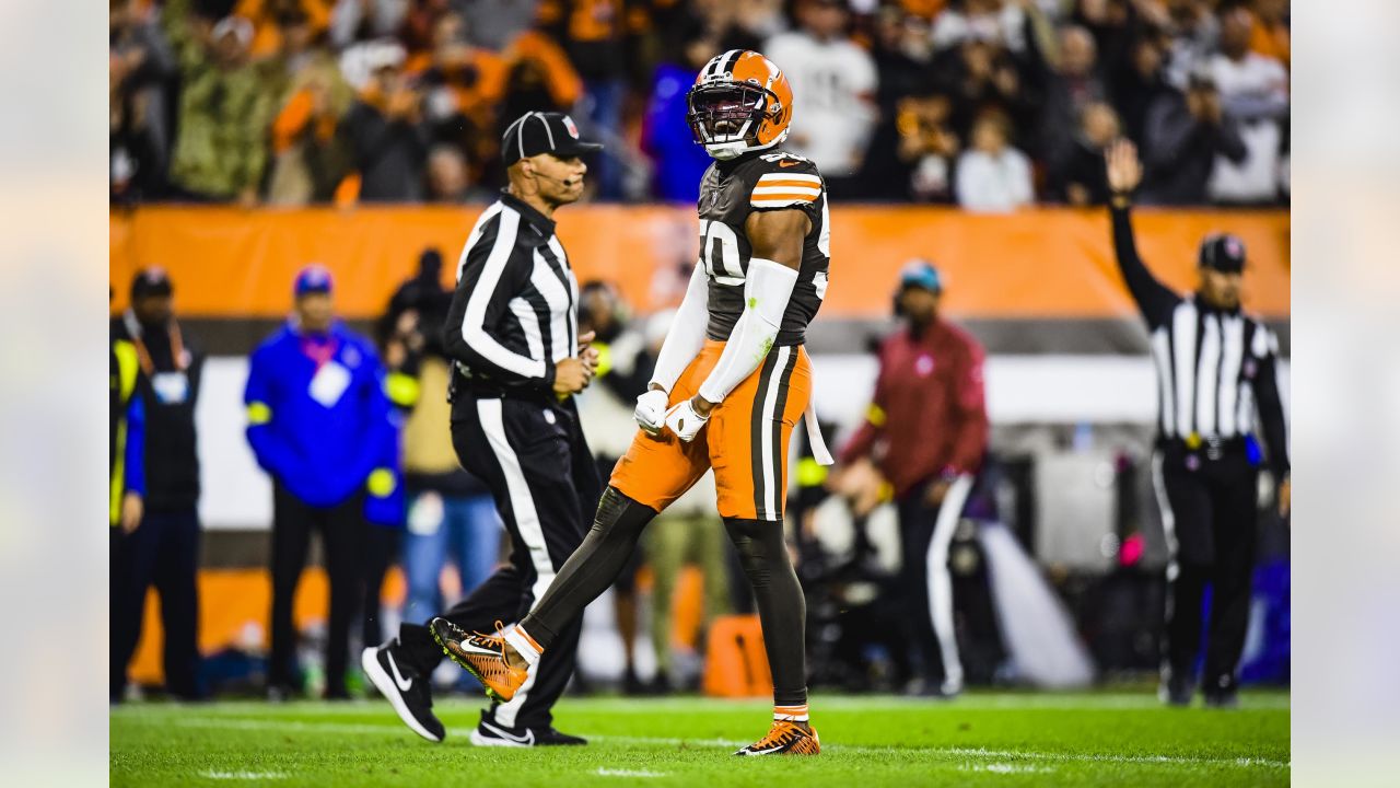 Browns ambush Steelers for first playoff win since 1994 - Sports