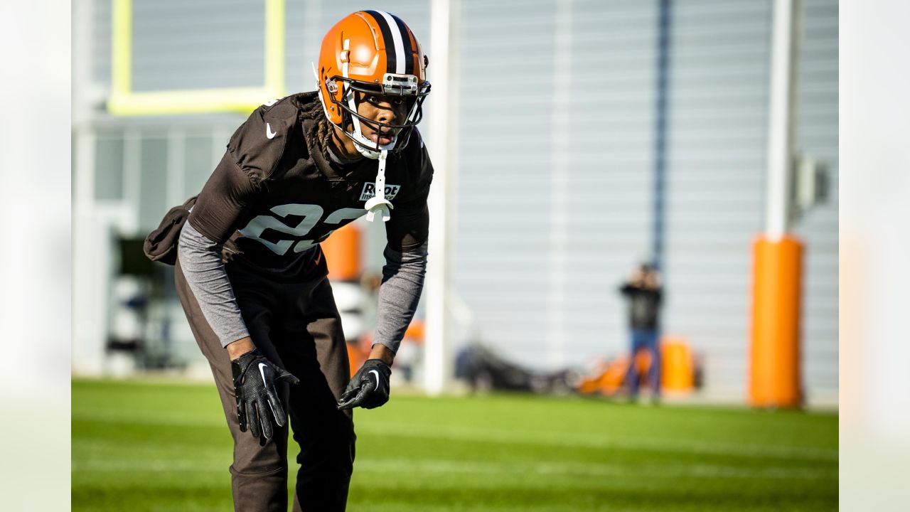 Browns rule out 2 players, list Denzel Ward as questionable vs. Steelers