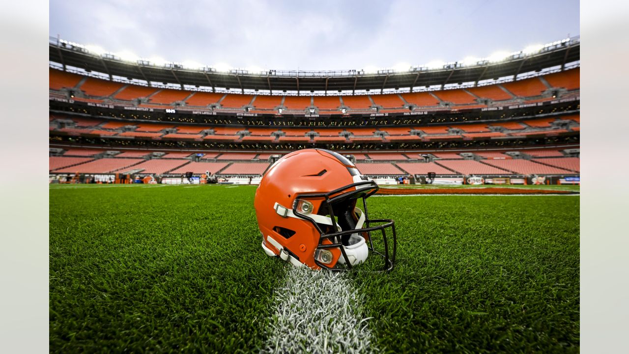 Sept. 11, 2011 - Cleveland, Ohio, U.S - Cleveland Browns mascot Chomps  prior to the game against the Cleveland Browns played at Cleveland Browns  Stadium in Cleveland, Ohio. The Cincinnati Bengals rallied