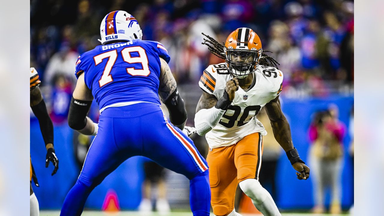 Browns squander too many opportunities, fall to Bills in Detroit