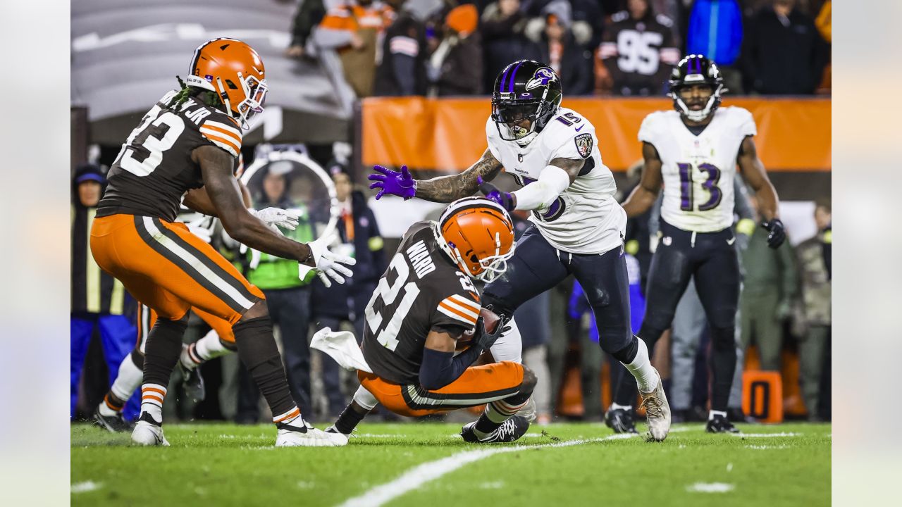 Browns edge Ravens 12-9 in overtime on knuckleball FG