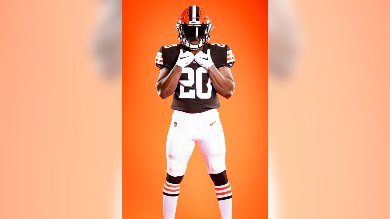 Browns Blend Tradition, Future in New Uniforms