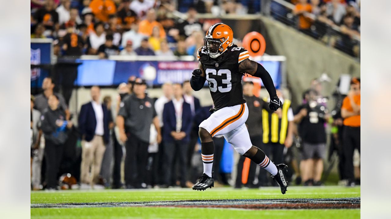 3 Reasons Undrafted Rookie Lonnie Phelps Could Make Cleveland