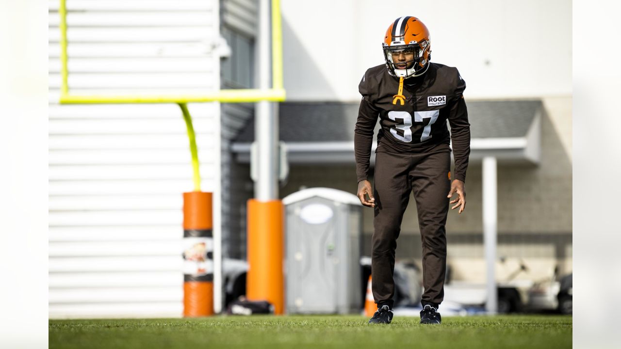 December 4, 2022: Cleveland Browns safety D'Anthony Bell (37