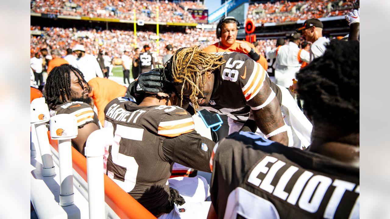 Photos: In Focus - Browns designate TE David Njoku as franchise player