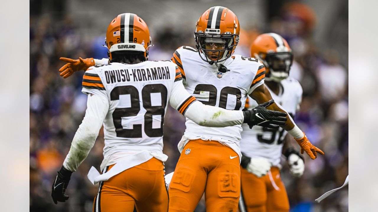 David Njoku Brown Cleveland Browns Game-Used #85 Jersey vs. New England  Patriots on October 16 2022