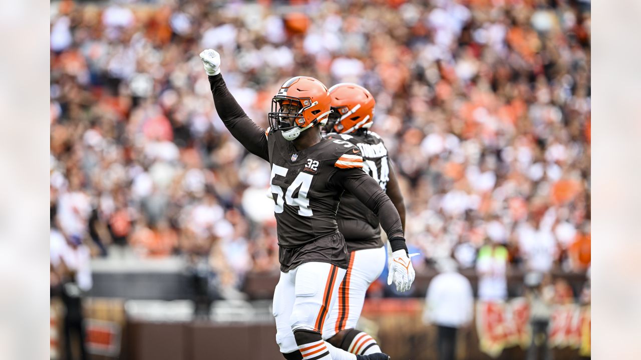 Cleveland Browns cornerback Martin Emerson Jr. (23) on defense during an  NFL football game against the Carolina Panthers, Sunday, Sep. 11, 2022, in  Charlotte, N.C. (AP Photo/Brian Westerholt Stock Photo - Alamy